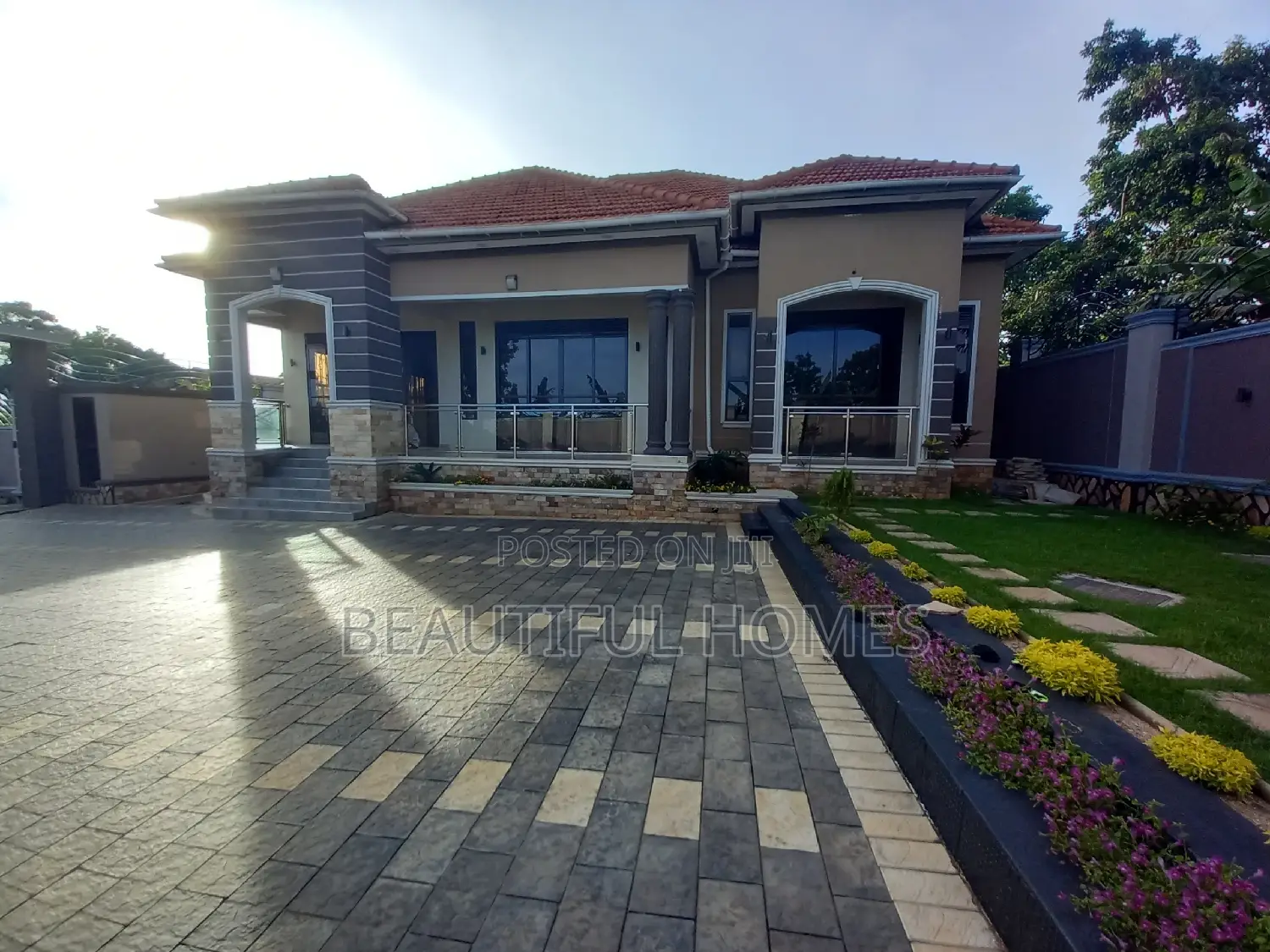 Furnished 5bdrm Mansion in Kira for sale in Kira