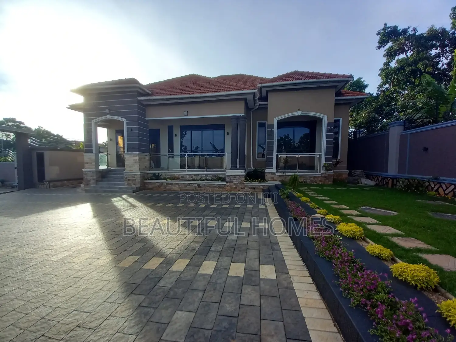 Furnished 5bdrm Mansion in Kira for sale in Kira