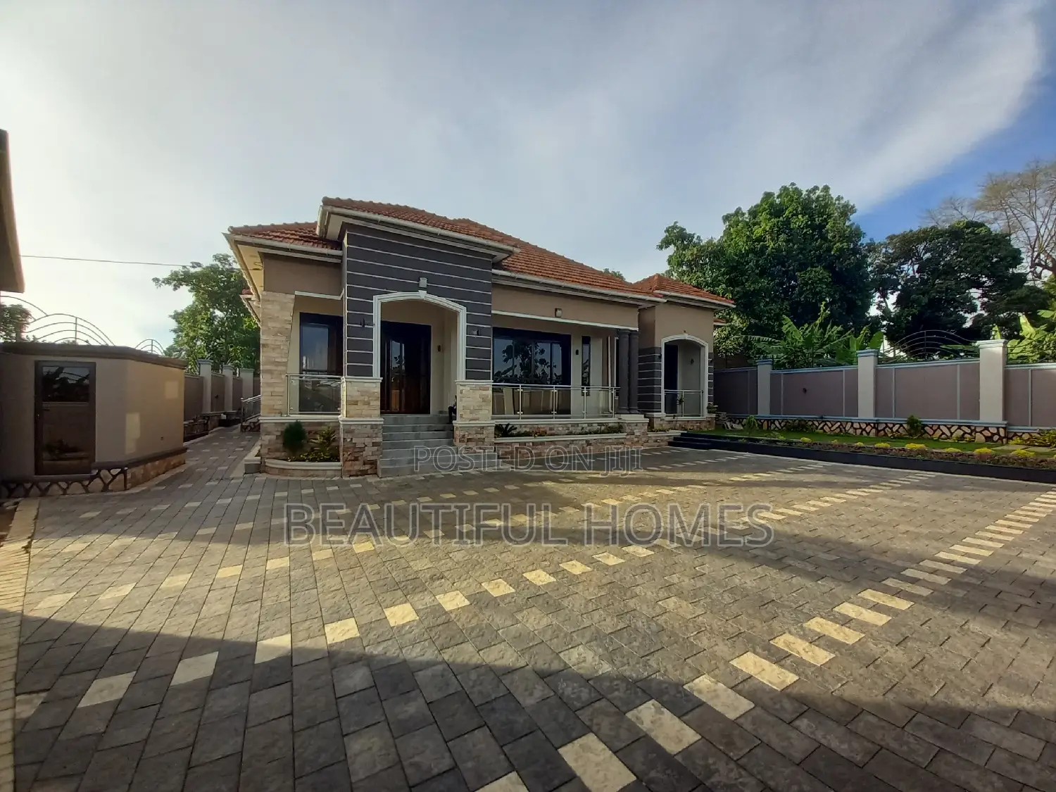 Furnished 5bdrm Bungalow in Kira for sale in Kira