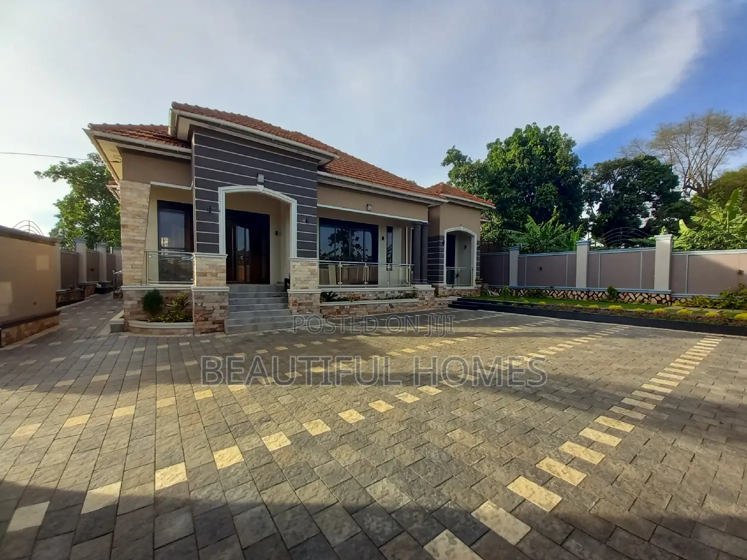 Furnished 5bdrm House in Kira Mamerito Road for sale in Kira