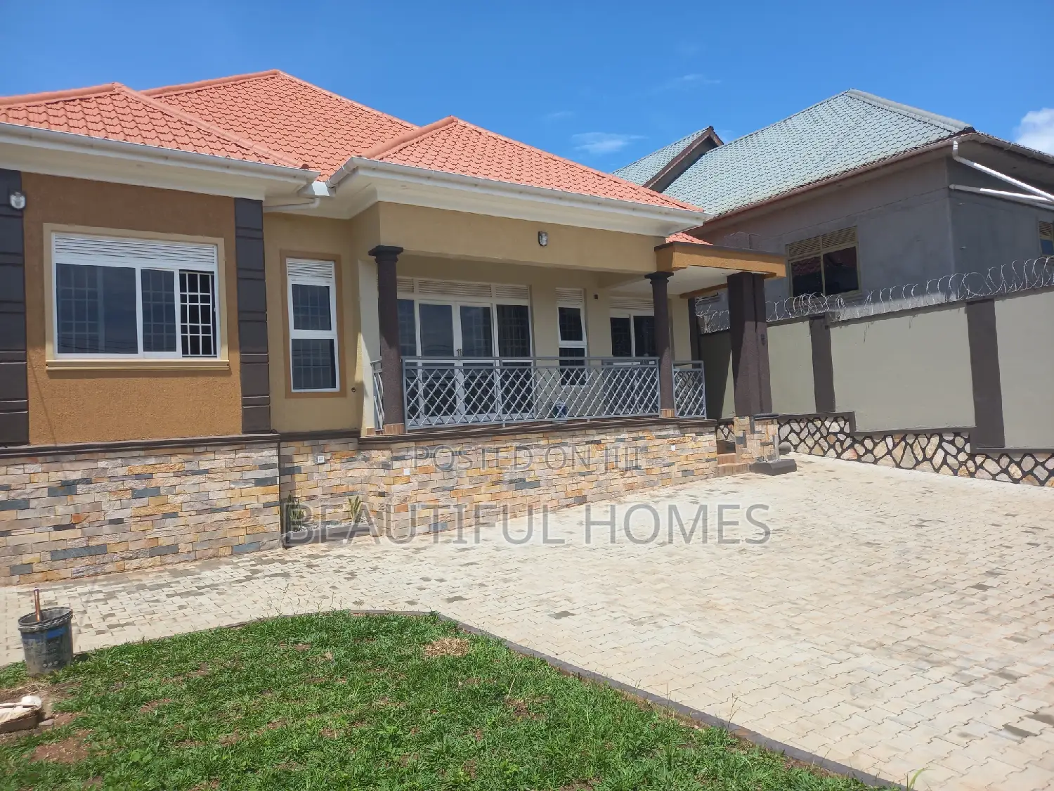 Furnished 4bdrm Bungalow in Kira for sale in Kira