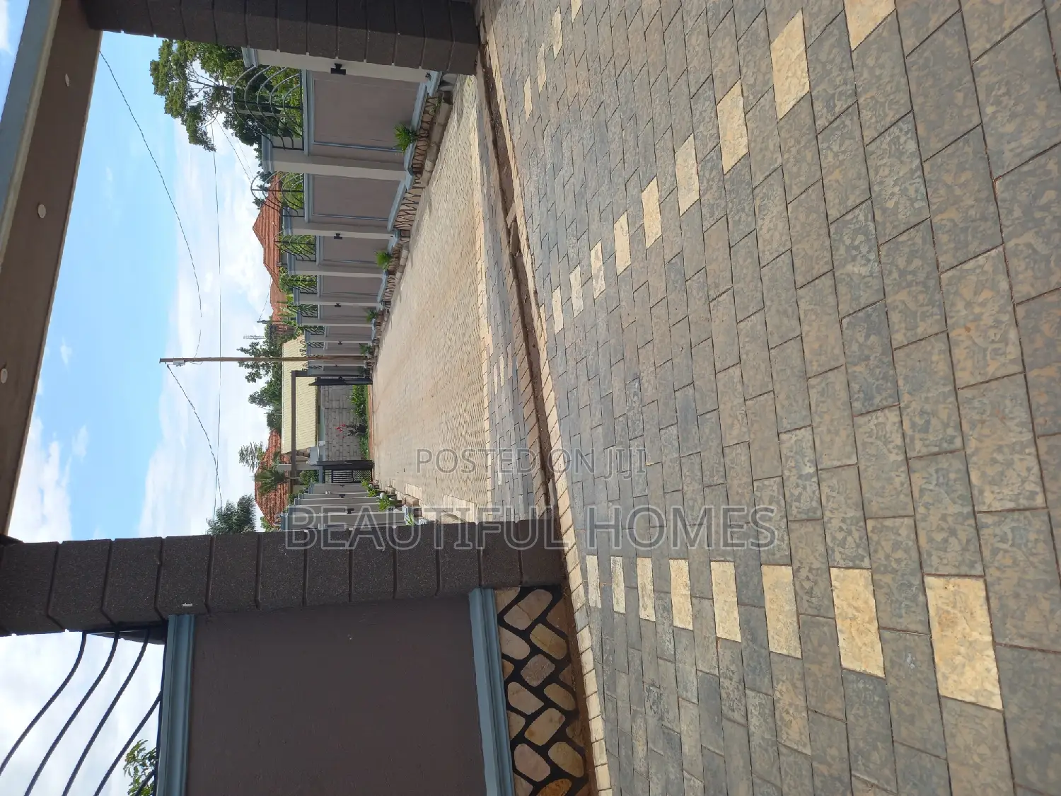 Furnished 5bdrm House in Kira, Central Division for sale in Central Division