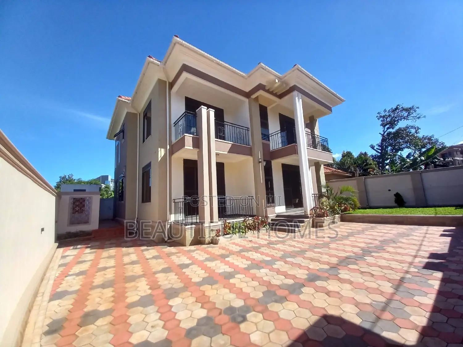 Furnished 5bdrm Duplex in Kira, Central Division for sale in Central Division