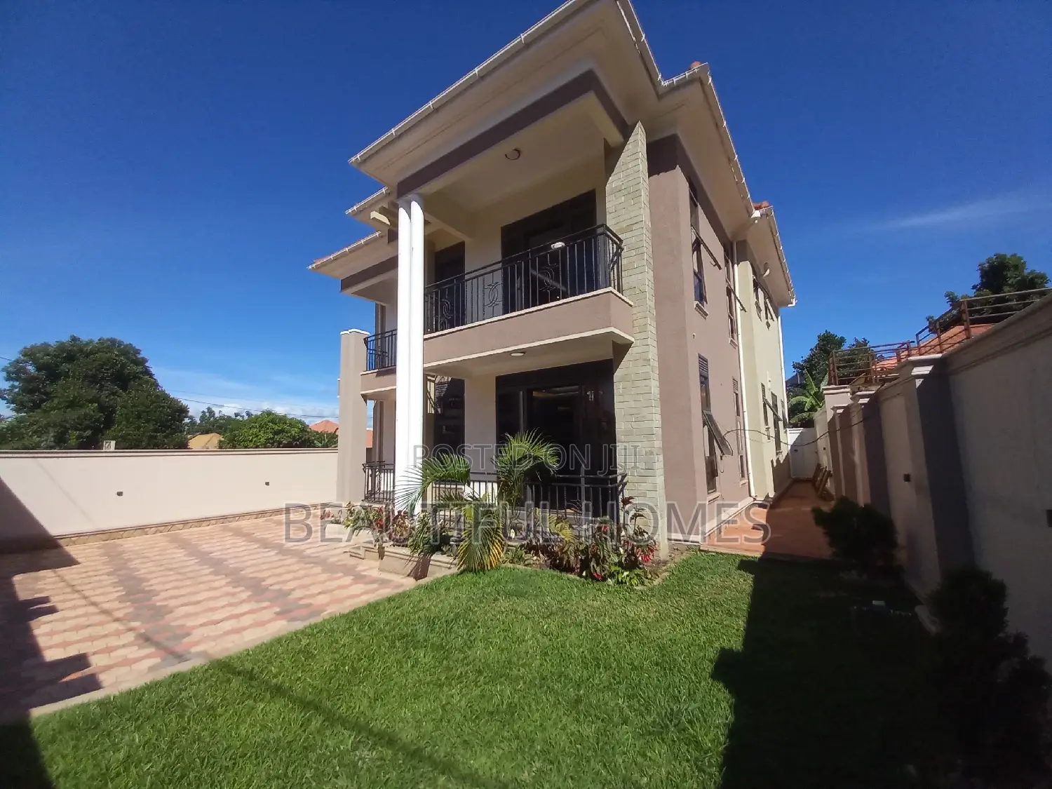 Furnished 5bdrm Duplex in Kira, Central Division for sale in Central Division