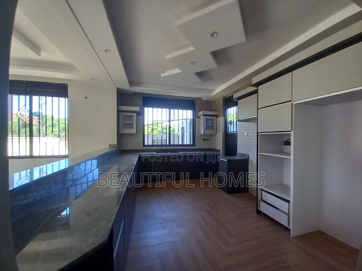 Furnished 5bdrm Duplex in Kira, Central Division for sale in Central Division