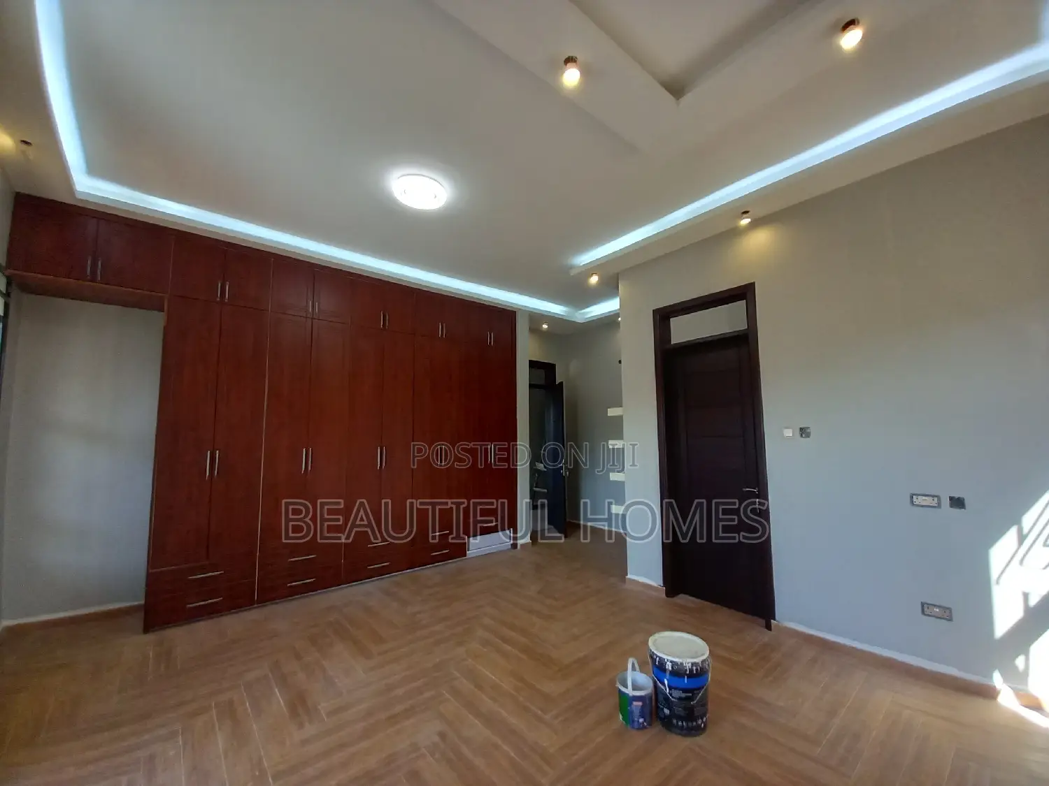 Furnished 5bdrm Duplex in Kira, Central Division for sale in Central Division