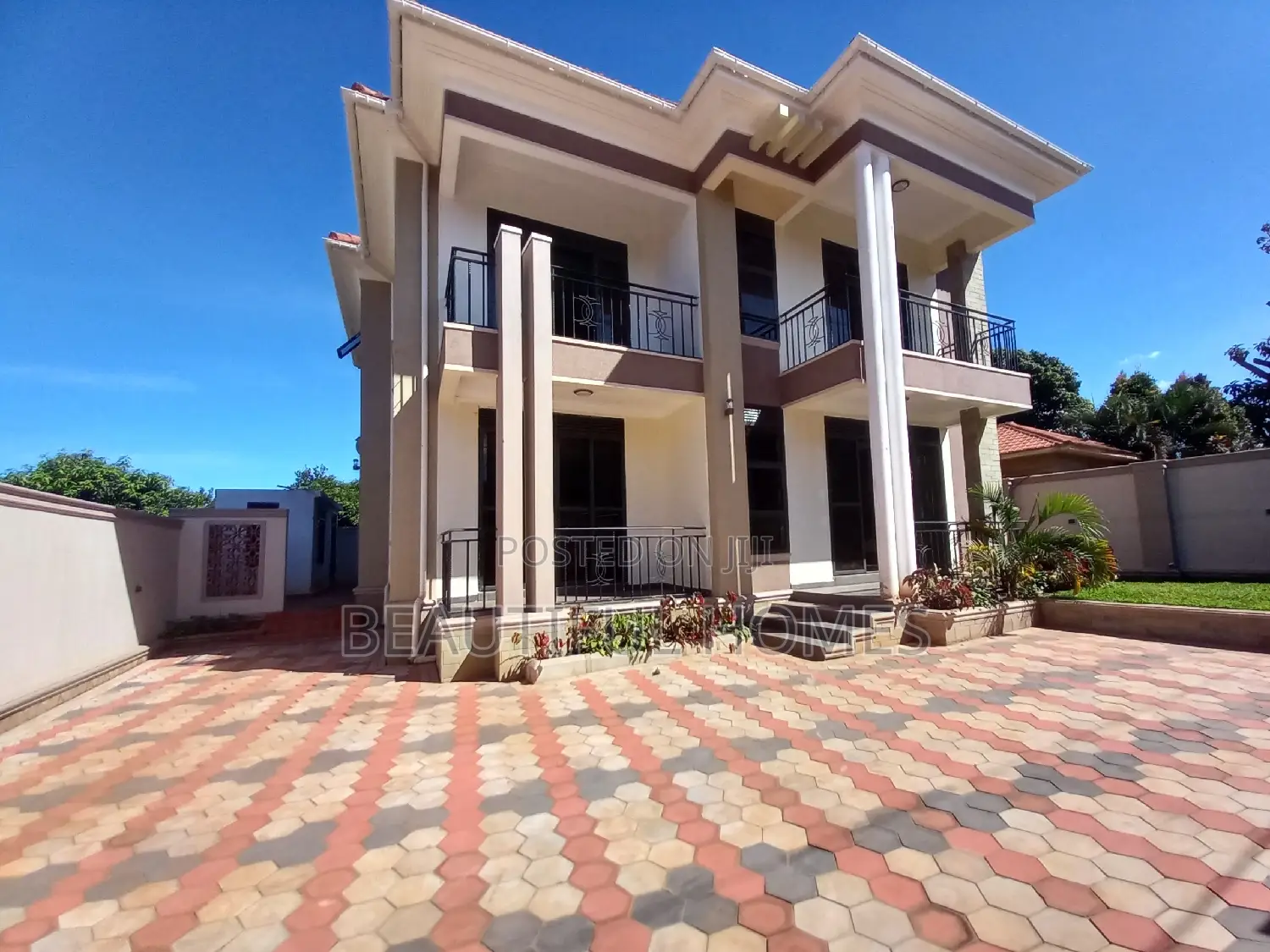 Furnished 5bdrm Mansion in Kira for sale in Kira