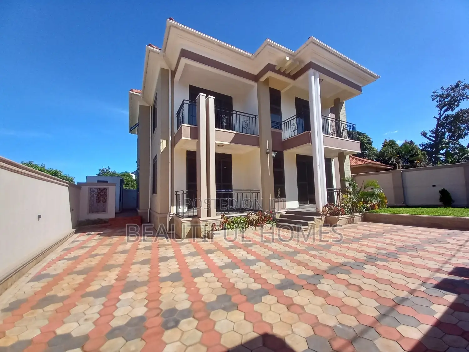 Furnished 5bdrm Mansion in Kira for sale in Kira