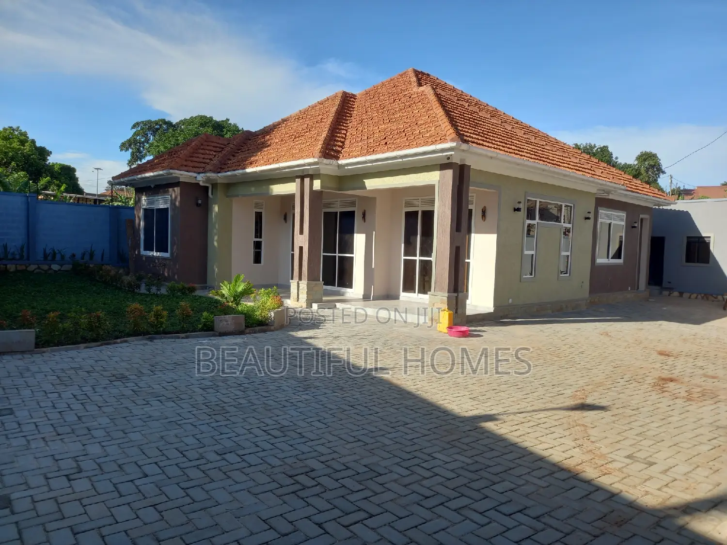 Furnished 4bdrm Bungalow in Kisaasi, Nakawa for sale in Nakawa