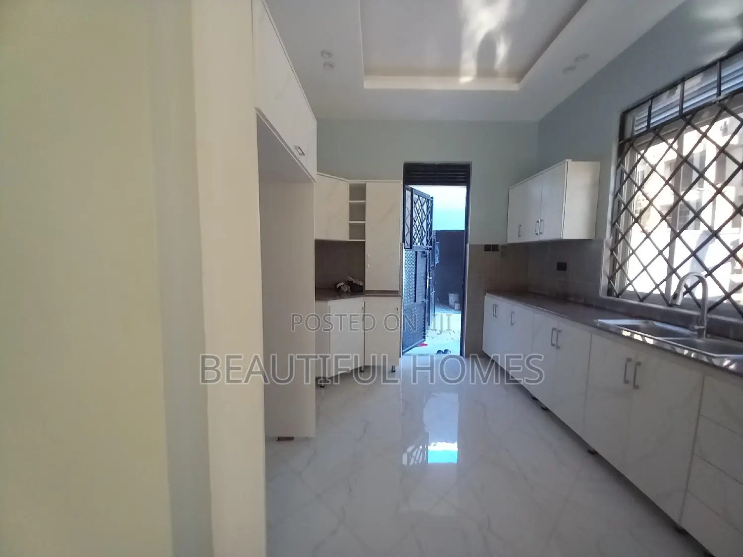 Furnished 4bdrm Bungalow in Kisaasi, Nakawa for sale in Nakawa