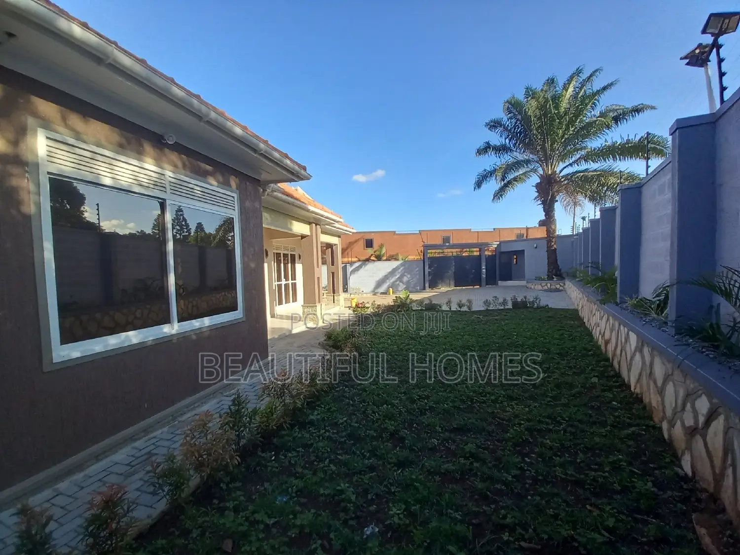 Furnished 4bdrm Bungalow in Kisaasi, Central Division for sale in Central Division