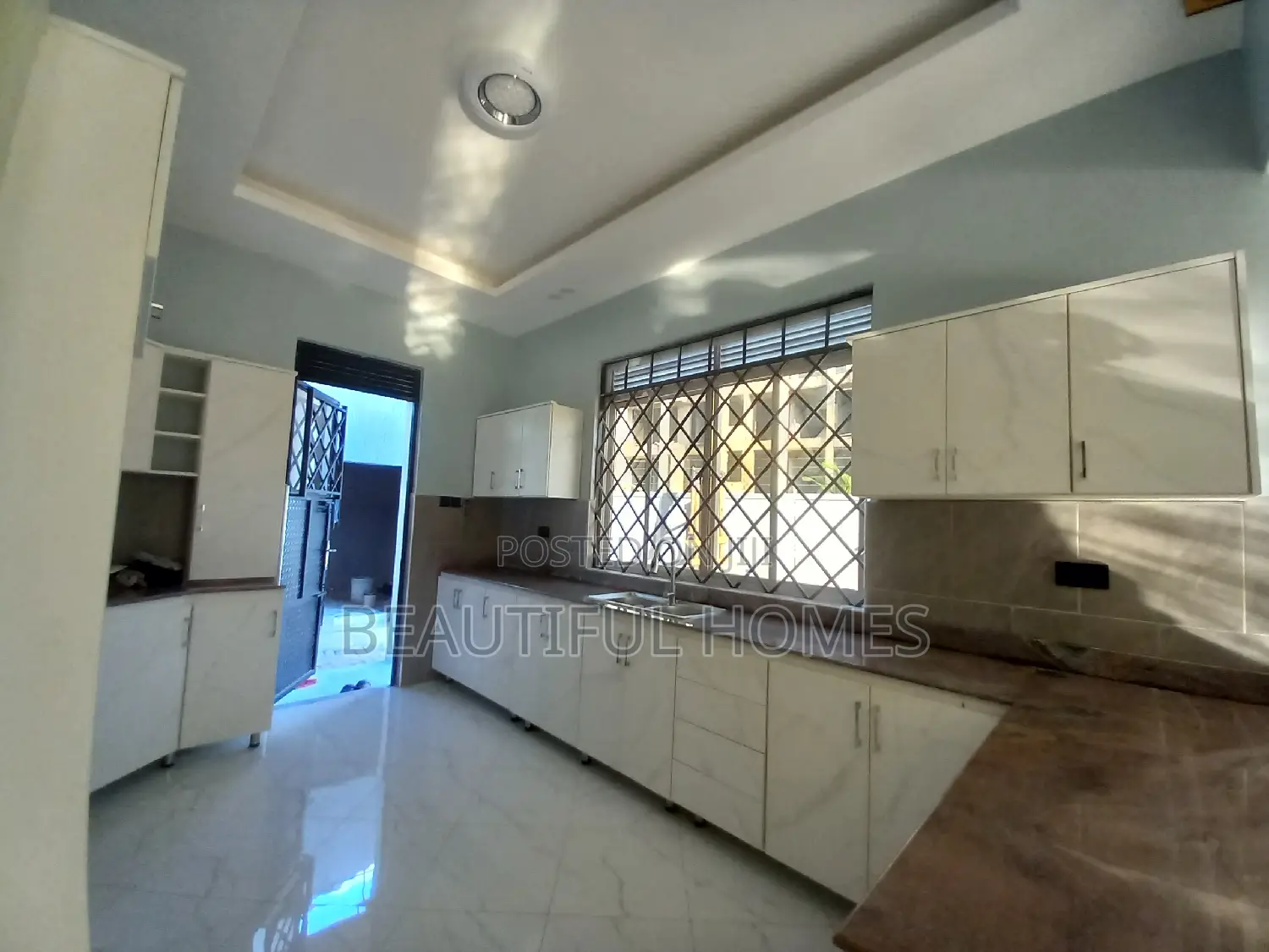 Furnished 4bdrm Bungalow in Kisaasi, Central Division for sale in Central Division