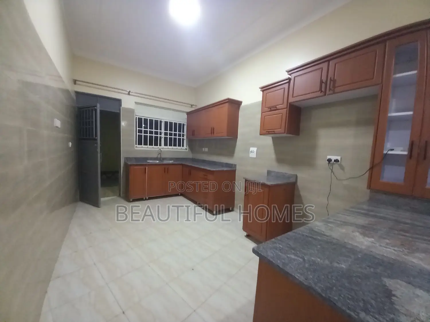 Furnished 4bdrm House in Kisaasi, Nakawa for sale in Nakawa