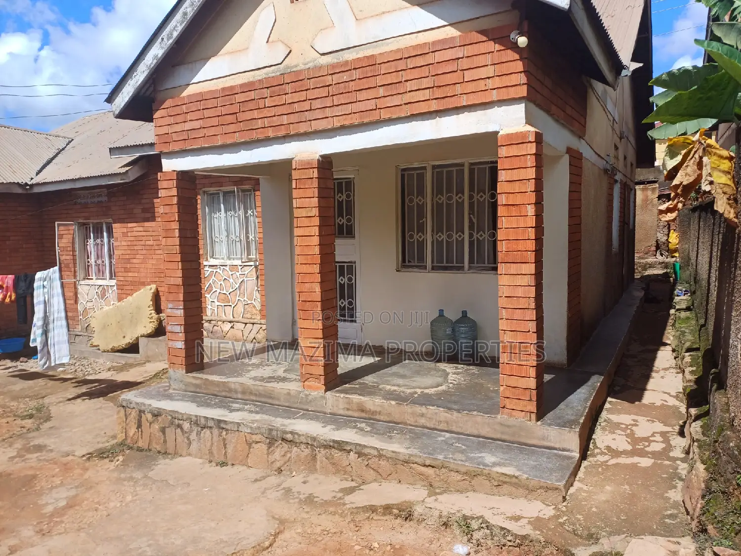 4bdrm House in Makindye Boston, Division A for sale in Division A