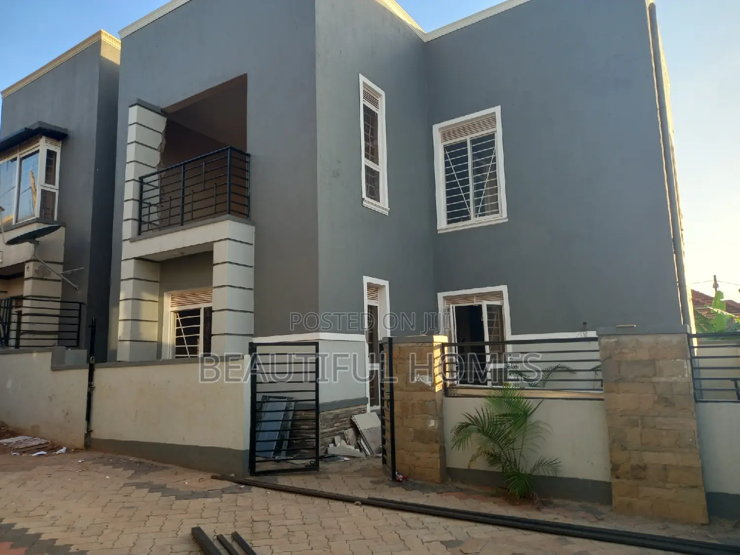 Furnished 4bdrm Villa in Kira Tarmacked for sale in Kira
