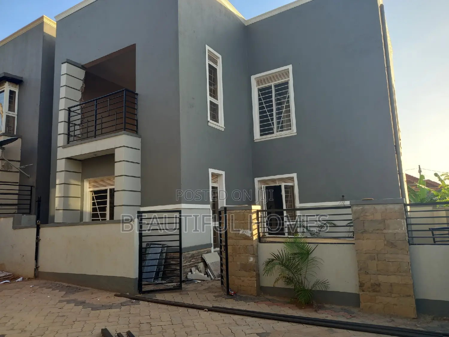 Furnished 4bdrm Villa in Kira Tarmacked for sale in Kira