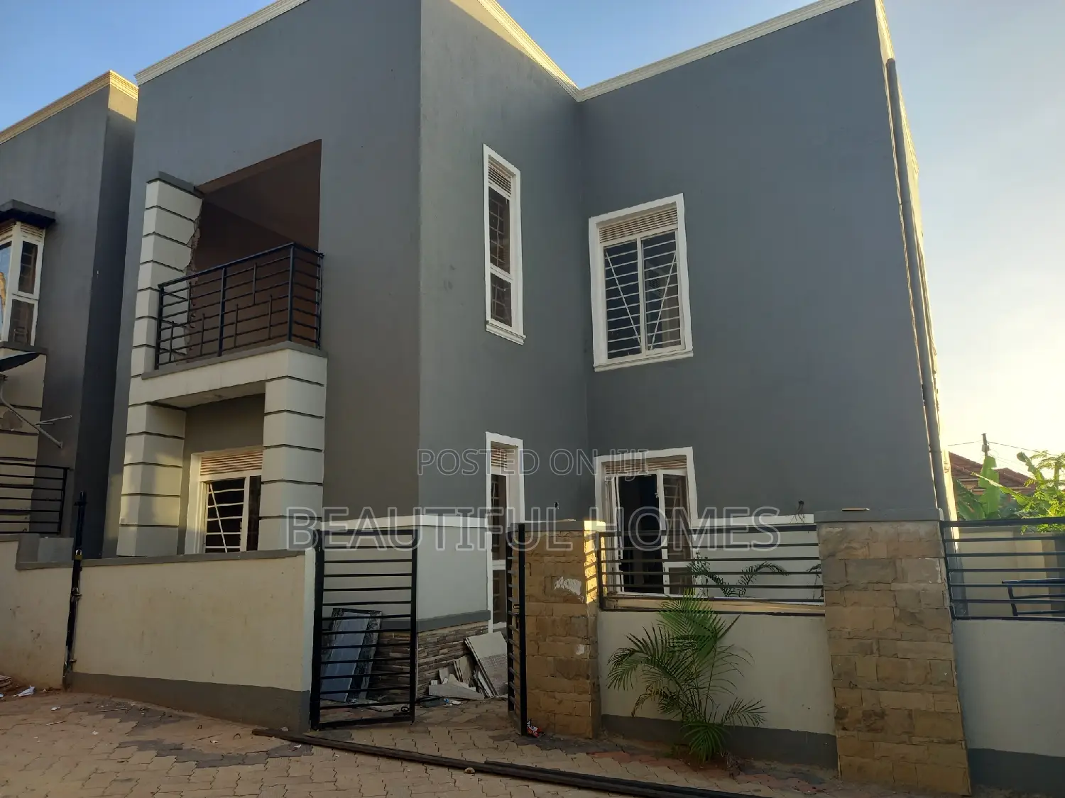 Furnished 4bdrm Villa in Kira Tarmacked for sale in Kira