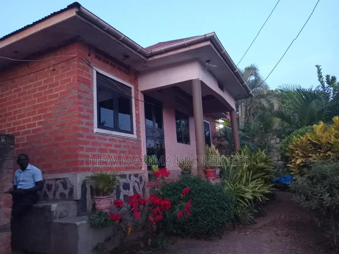 3bdrm House in Seguku Heights, Division A for sale in Division A