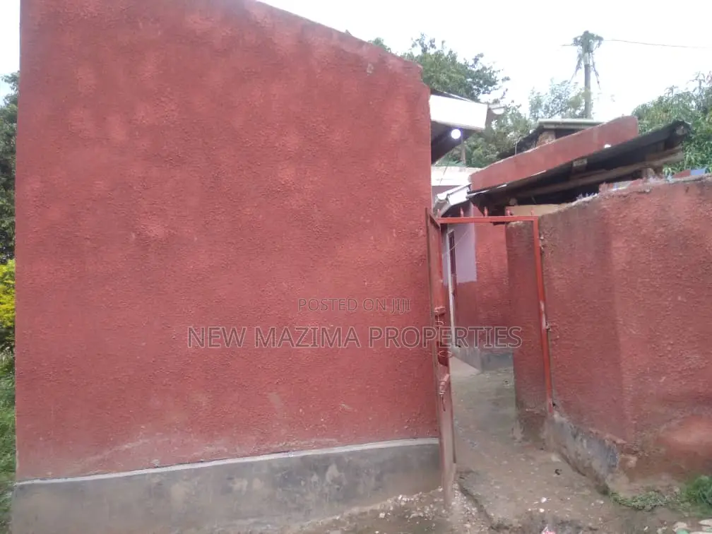 6bdrm House in Kawempe Kawanda, Division A for sale in Division A