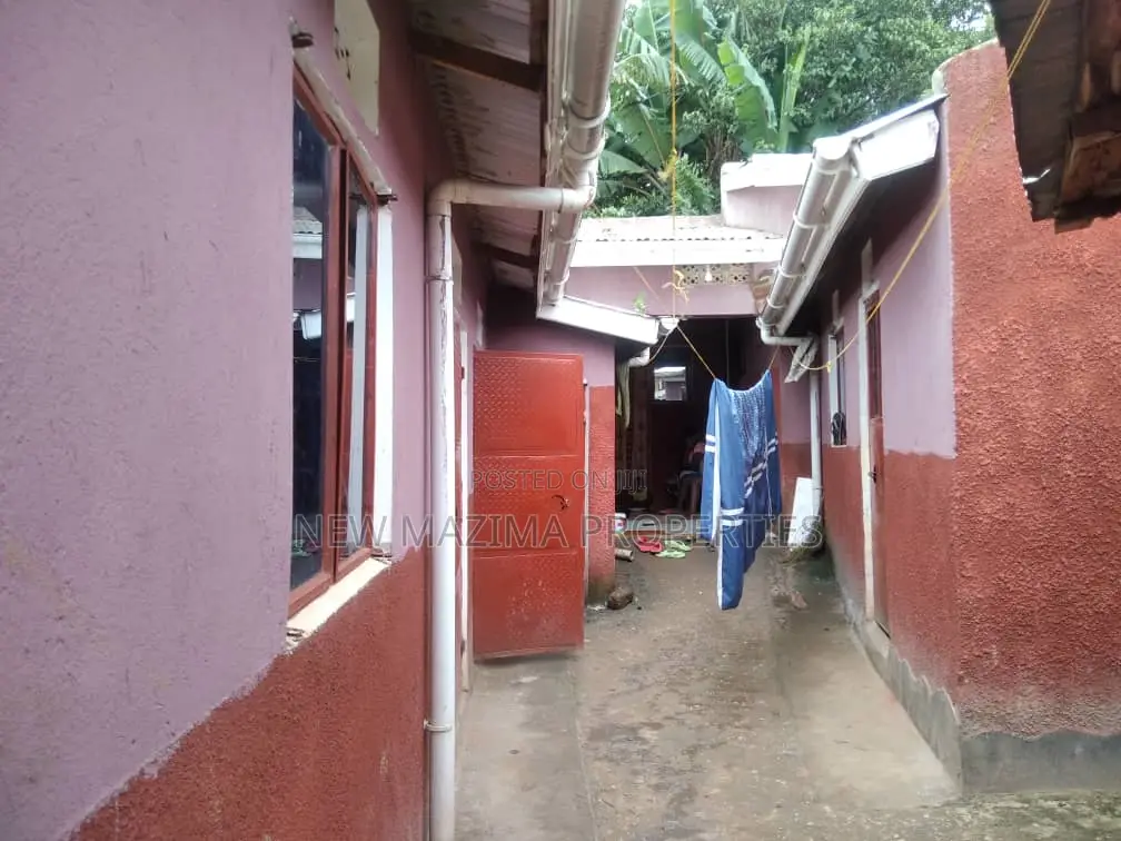 6bdrm House in Kawempe Kawanda, Division A for sale in Division A