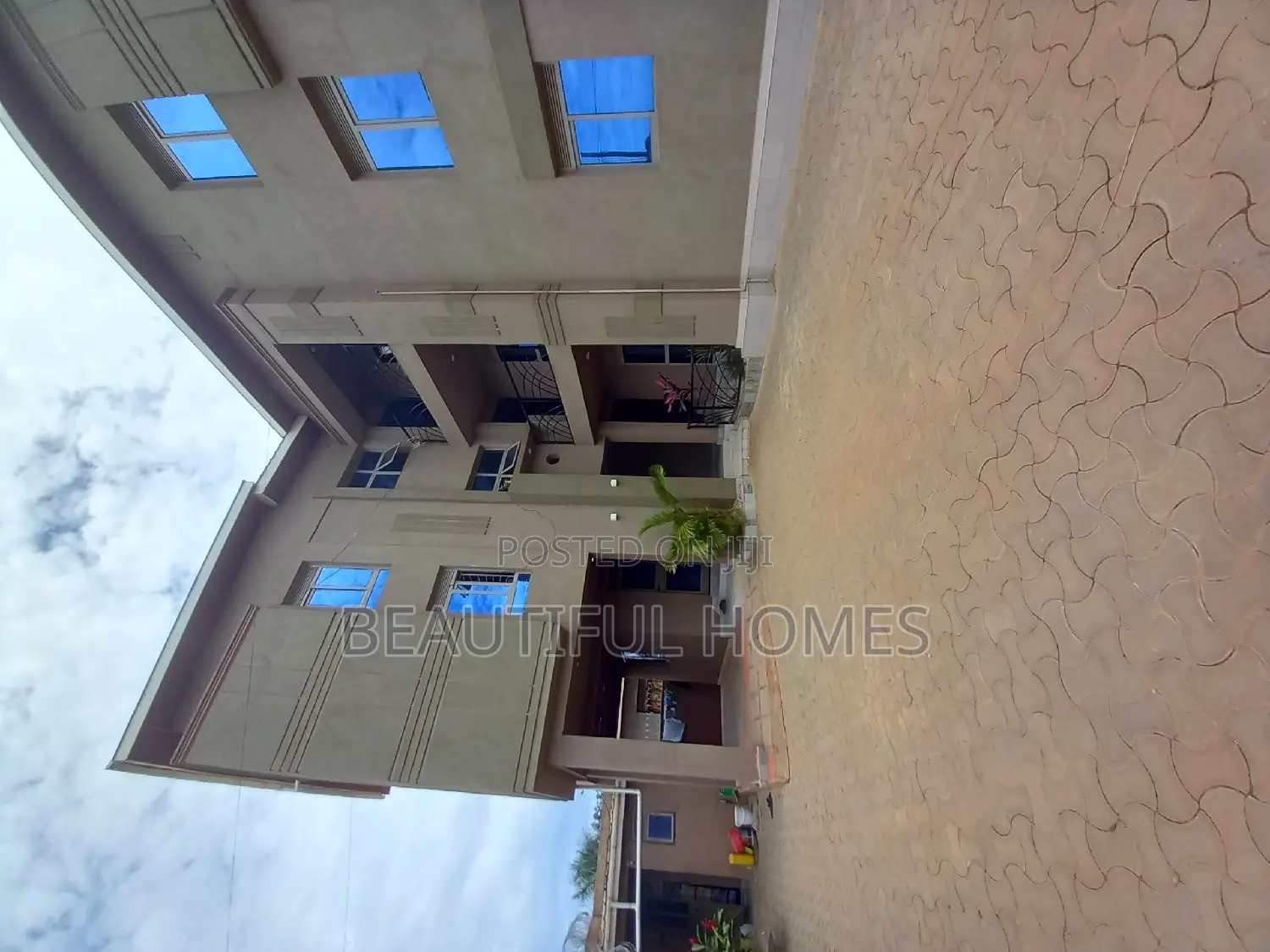 Furnished 2bdrm Apartment in Kyaliwajjara, Central Division for sale in Central Division