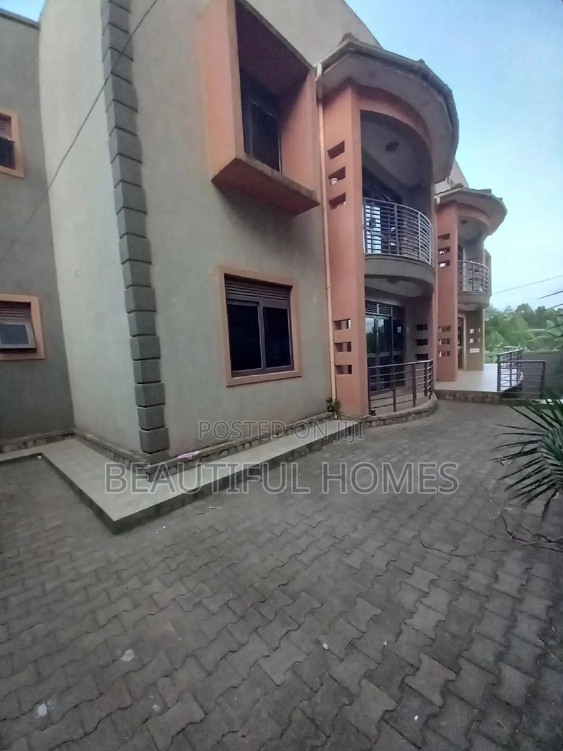 Furnished 3bdrm Block of Flats in Namugongo, Kira for sale in Kira