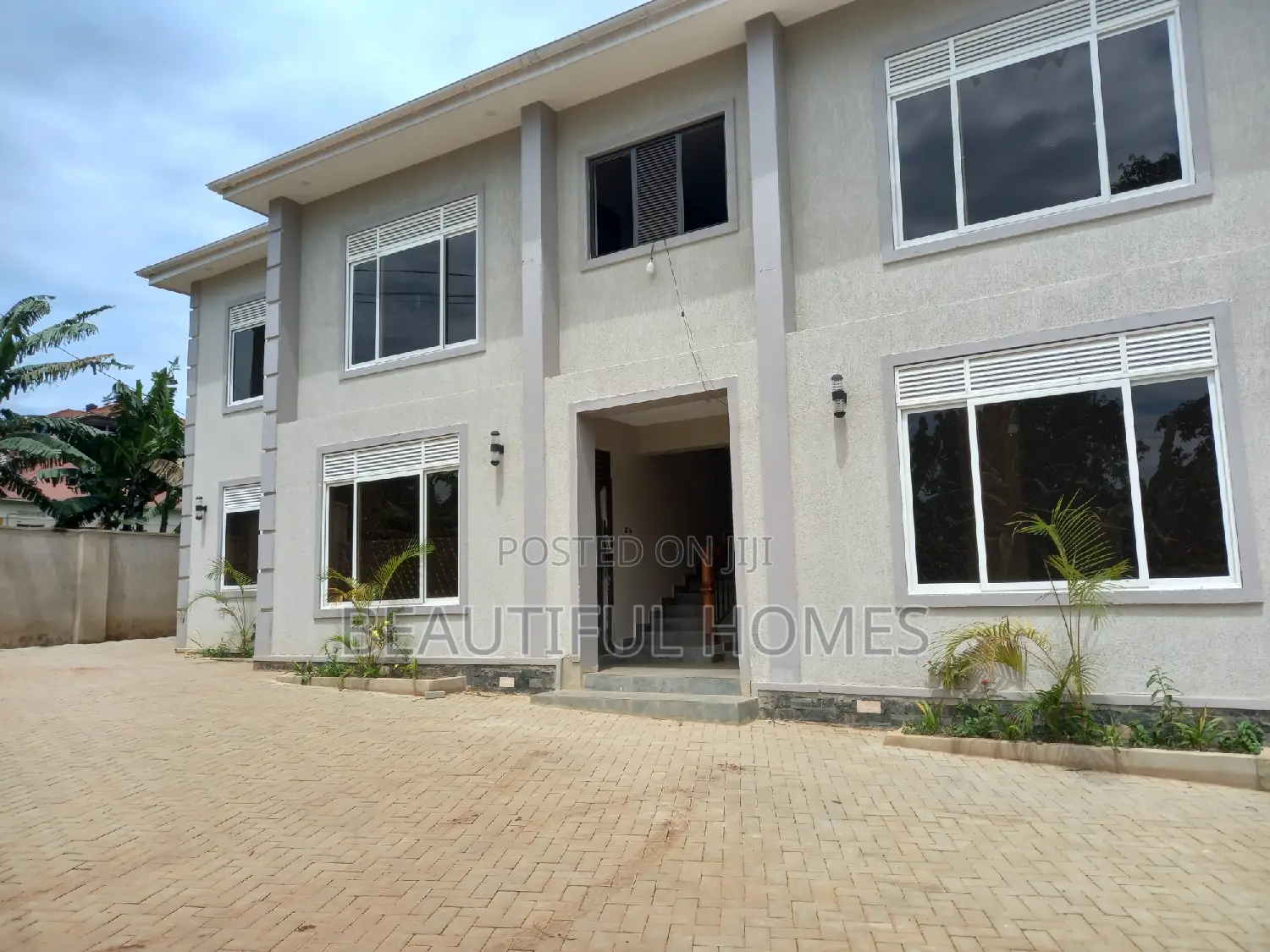 Furnished 2bdrm Block of Flats in Kira for sale in Kira