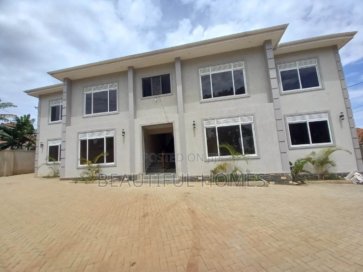 Furnished 2bdrm Apartment in Kira for sale in Kira
