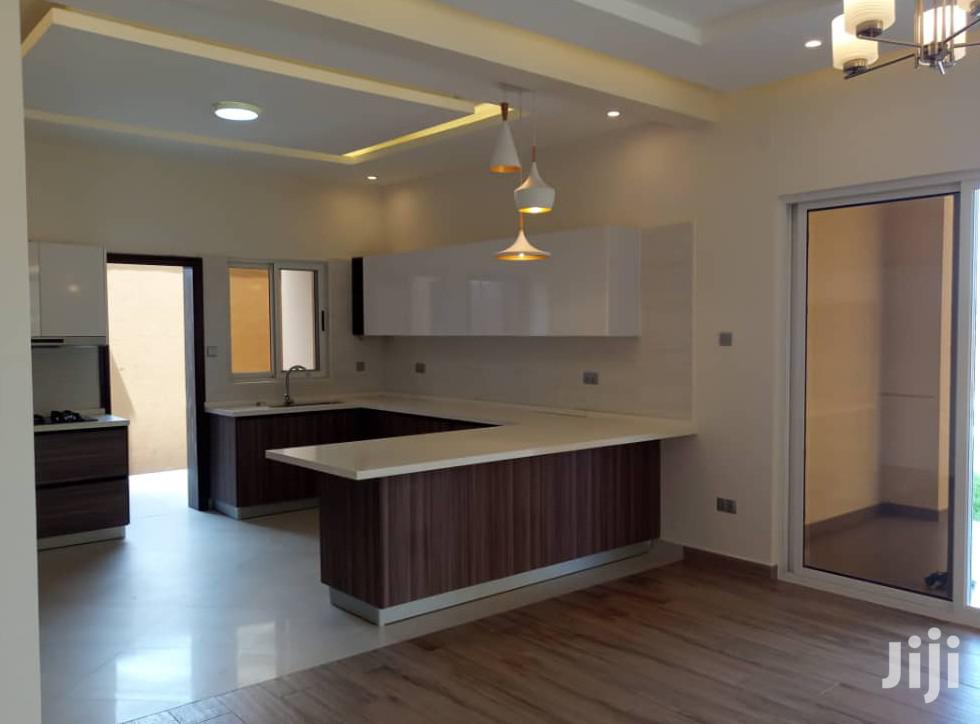 Bungaa Lake View House on Sell in Kampala