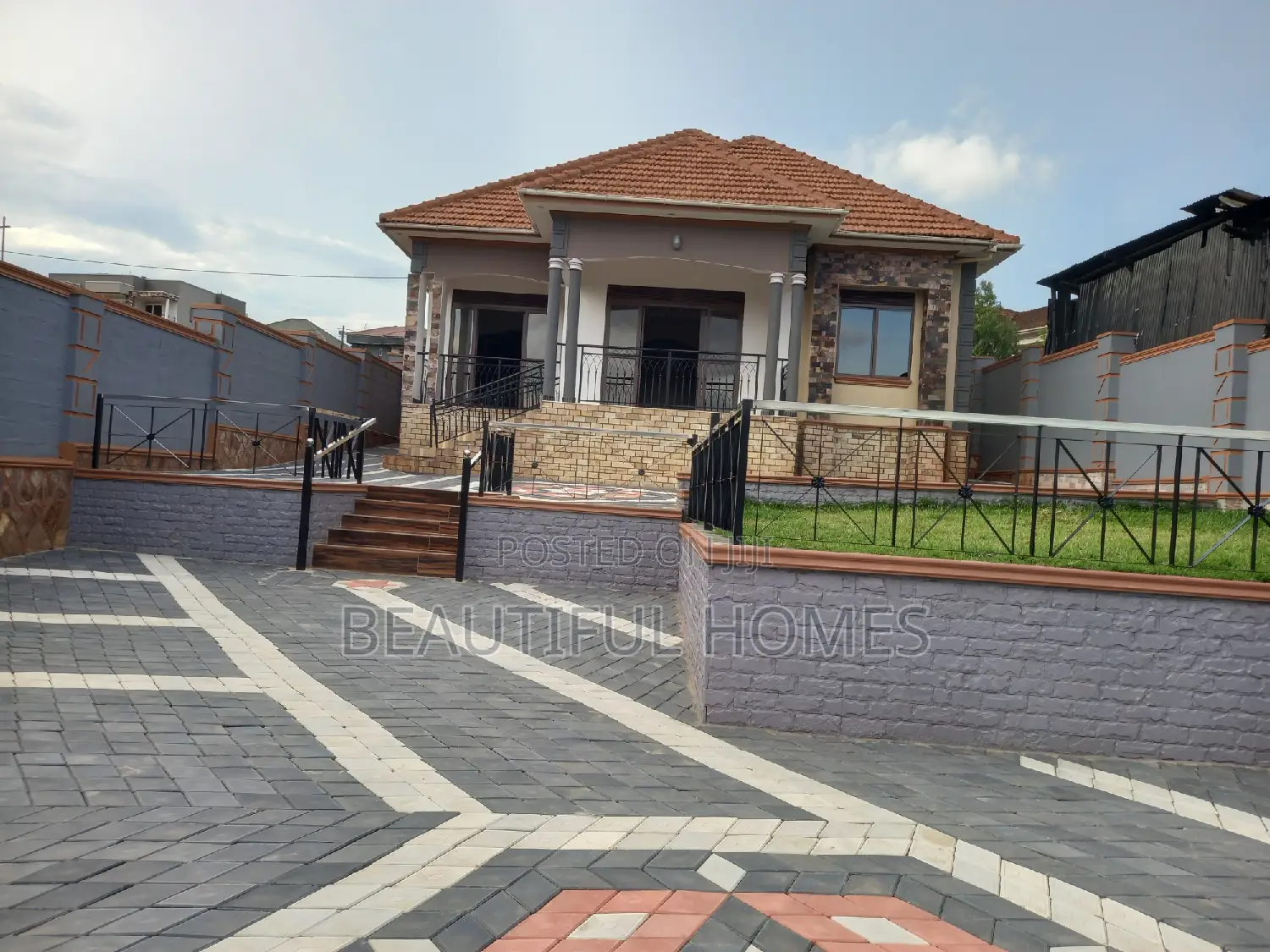 Furnished 4bdrm Bungalow in Kira for sale in Kira