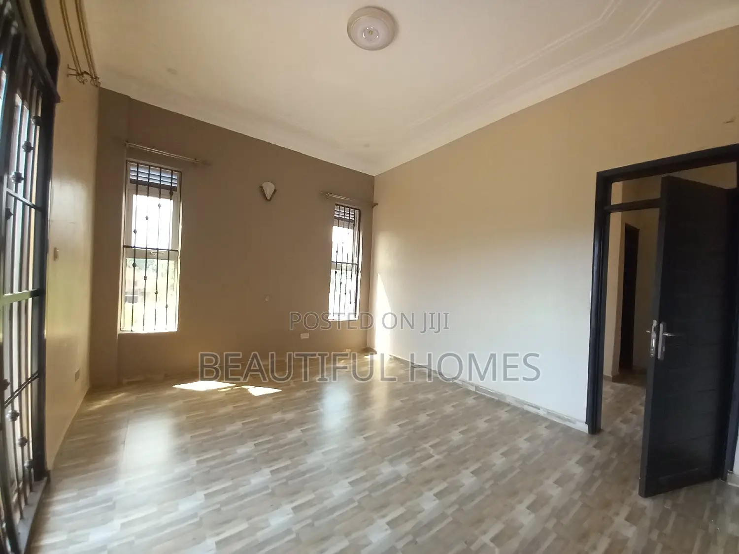 Furnished 4bdrm Maisonette in Kira 1 for sale in Kira