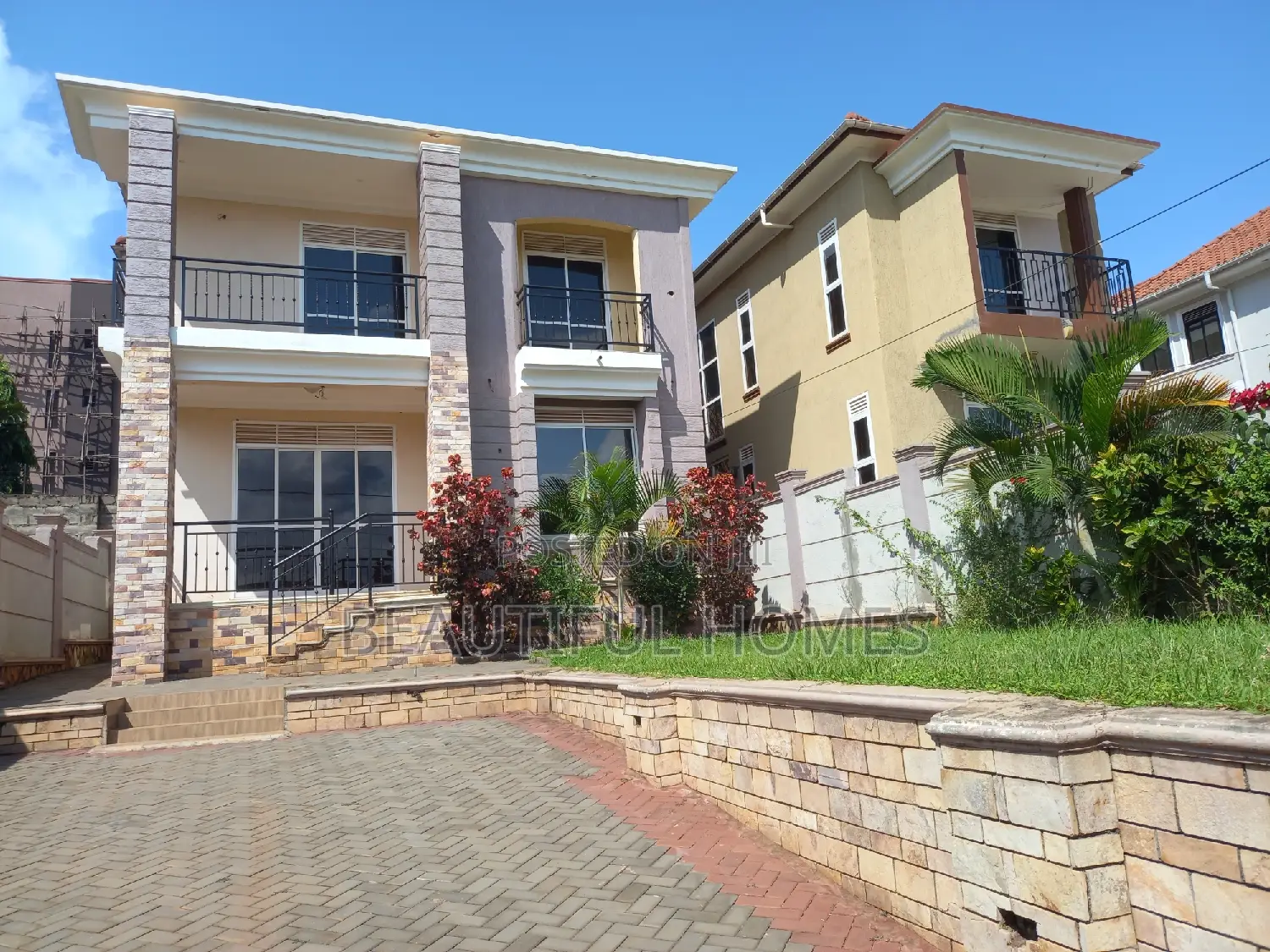 Furnished 4bdrm Maisonette in Kira 1 for sale in Kira