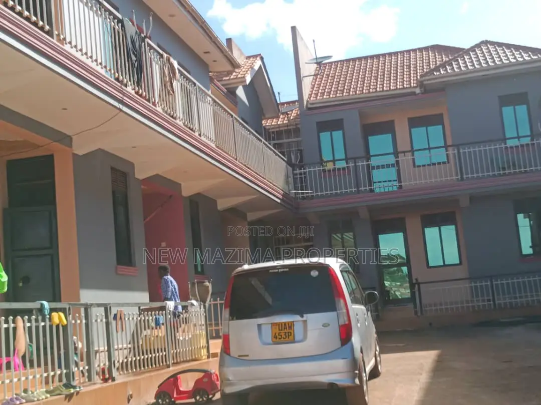 10bdrm Block of Flats in Kitende Ntebe Rd, Division A for sale in Division A