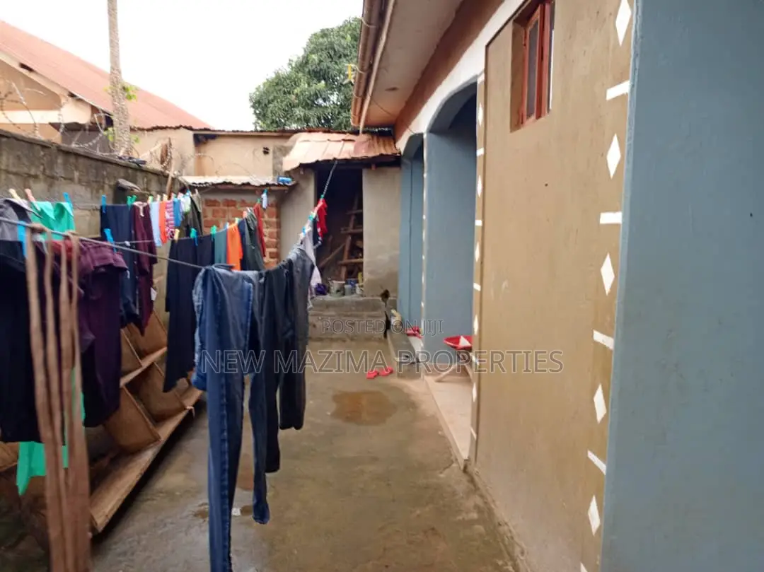 3bdrm House in Nansana Town, Division A for sale in Division A