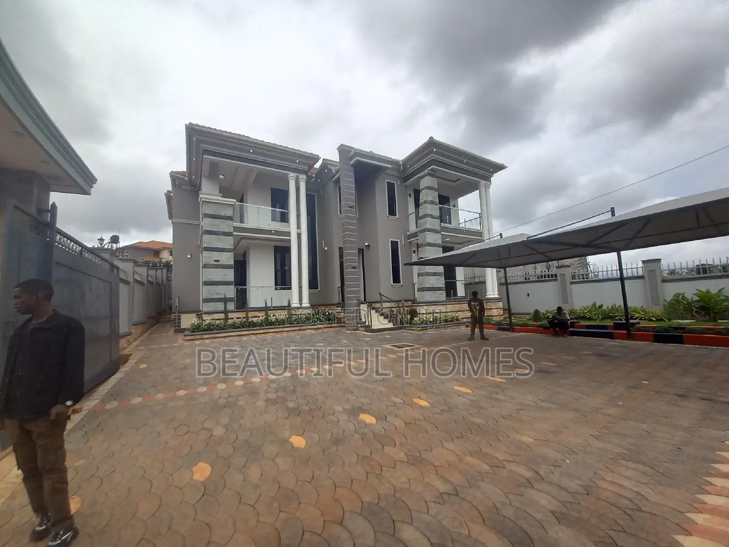 Furnished 6bdrm Mansion in Kira for sale in Kira