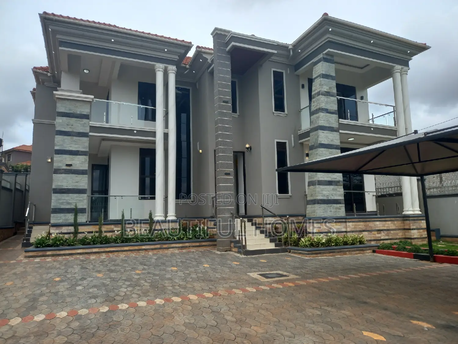 Furnished 6bdrm Duplex in Kira, Central Division for sale in Central Division