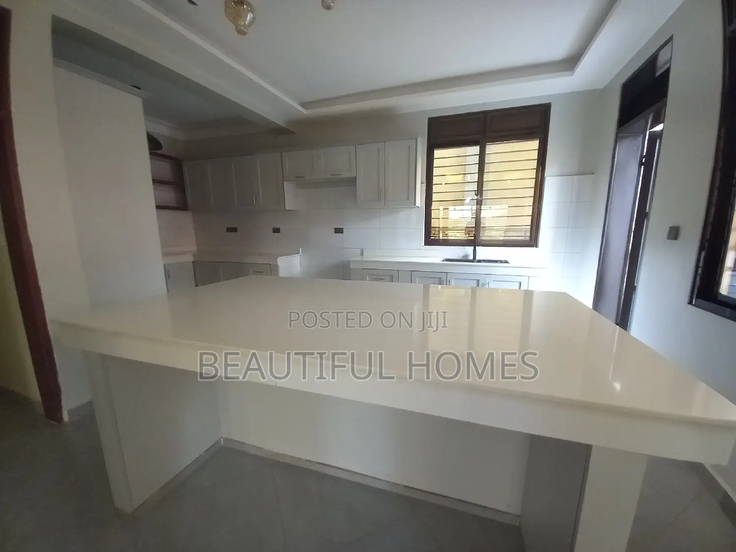Furnished 6bdrm Duplex in Kira, Central Division for sale in Central Division