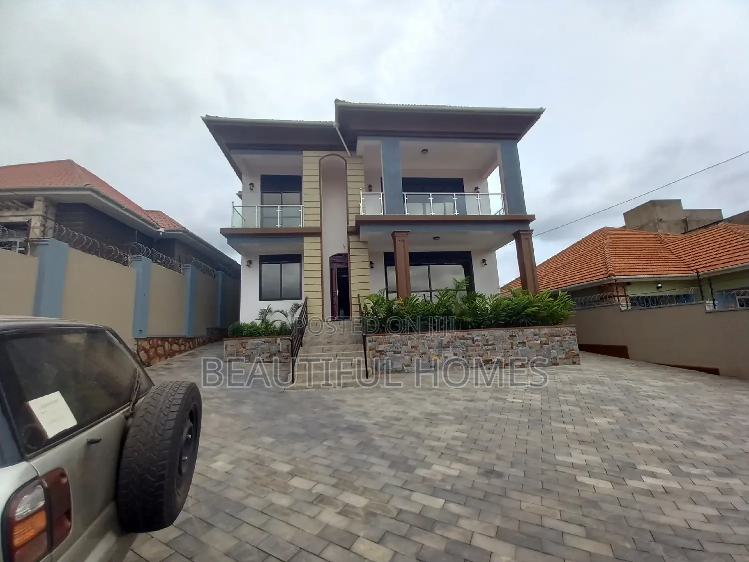 Furnished 6bdrm Duplex in Kira, Central Division for sale in Central Division