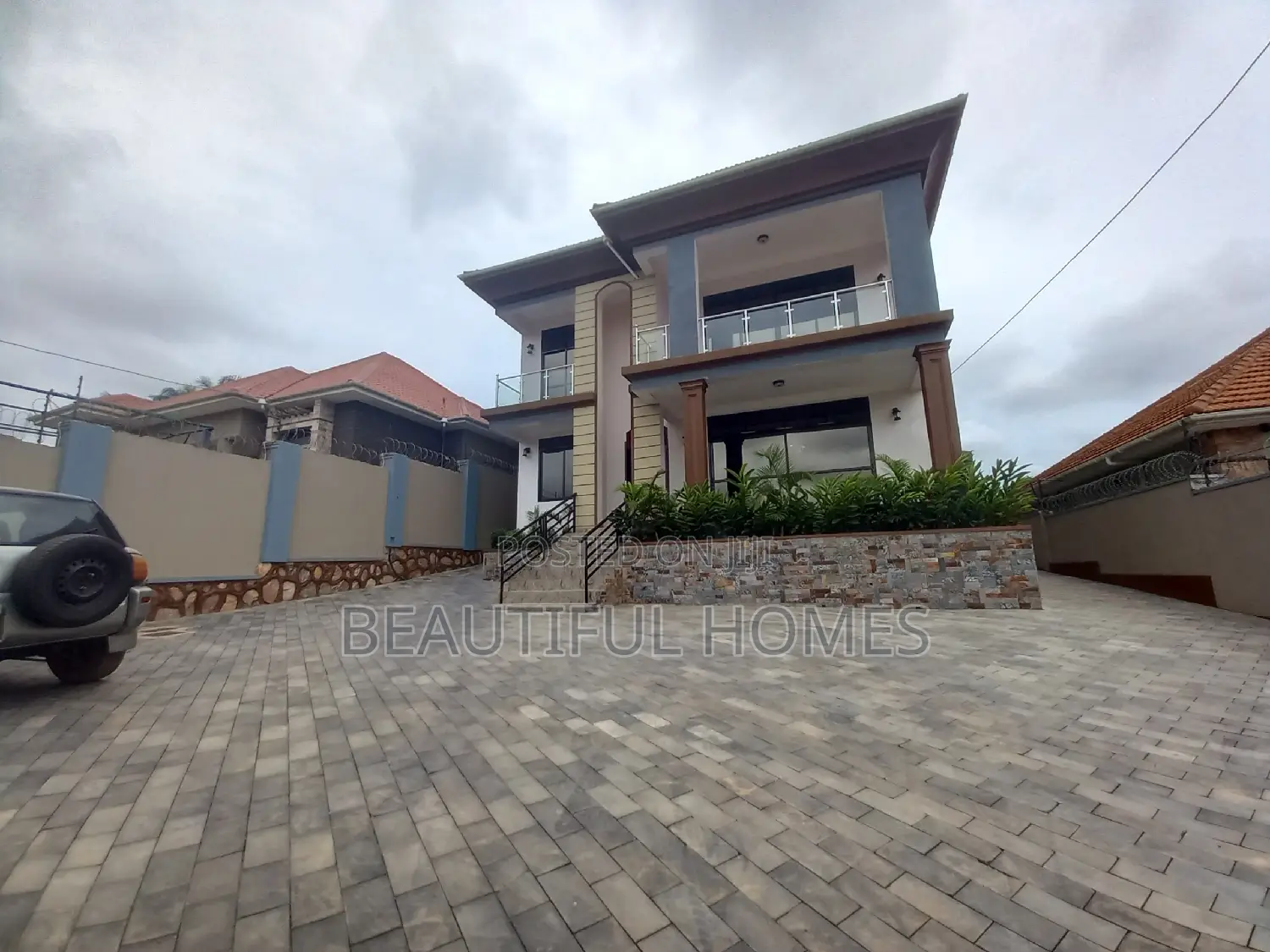 Furnished 6bdrm Duplex in Kira, Central Division for sale in Central Division