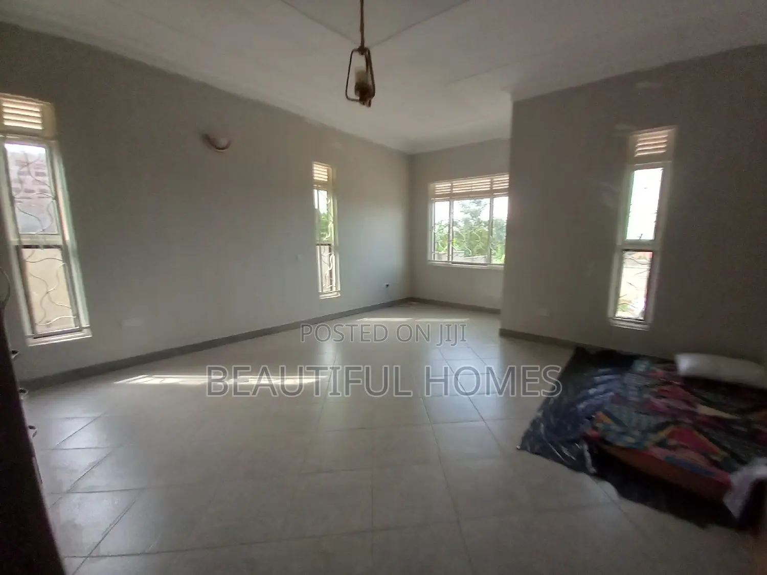 Furnished 4bdrm Bungalow in Kira for sale in Kira