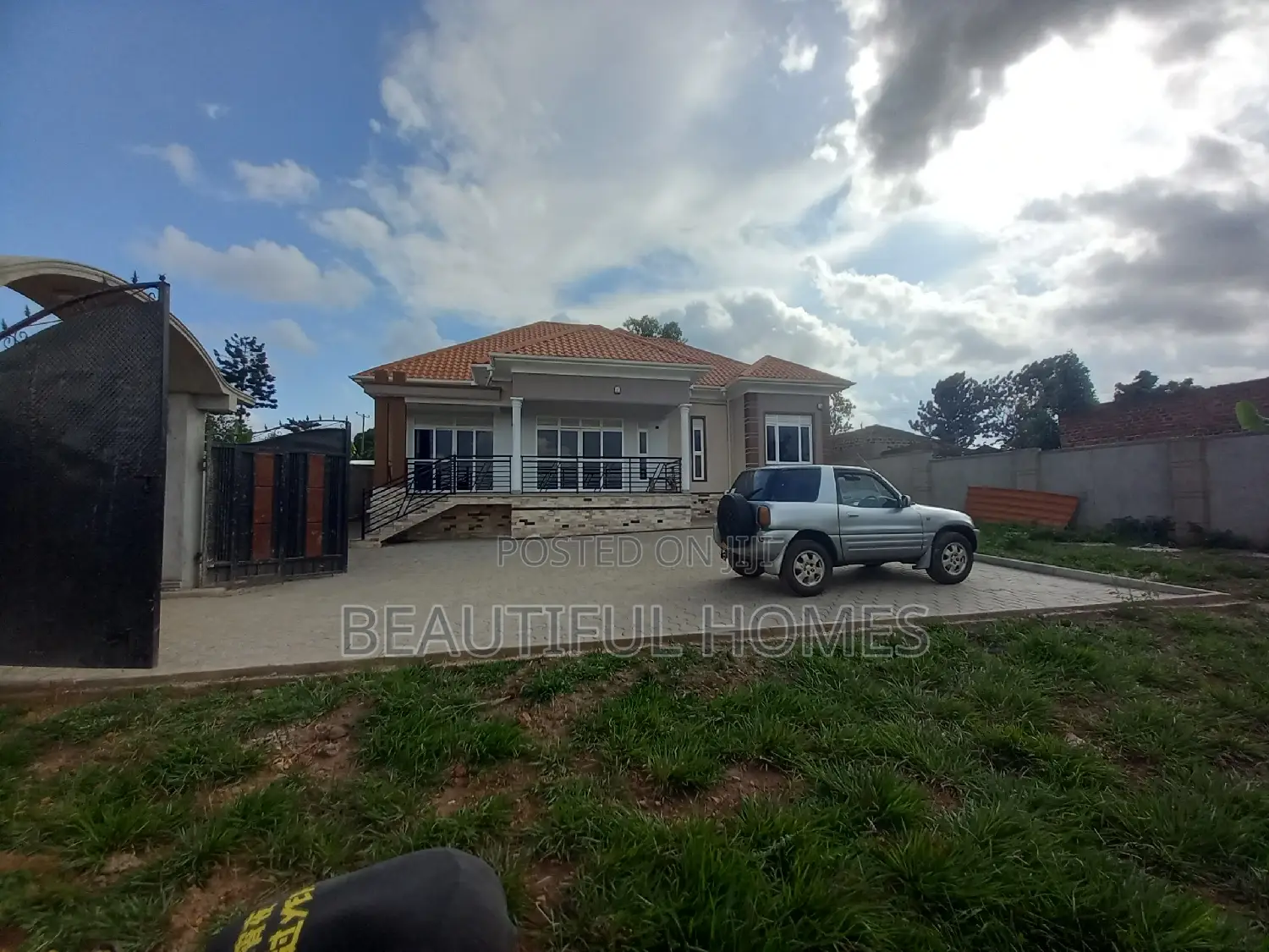 Furnished 4bdrm House in Kira for sale in Kira
