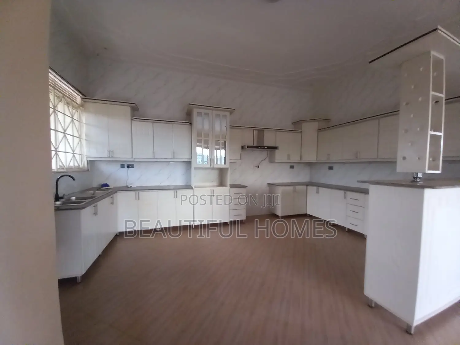 Furnished 4bdrm House in Kira for sale in Kira