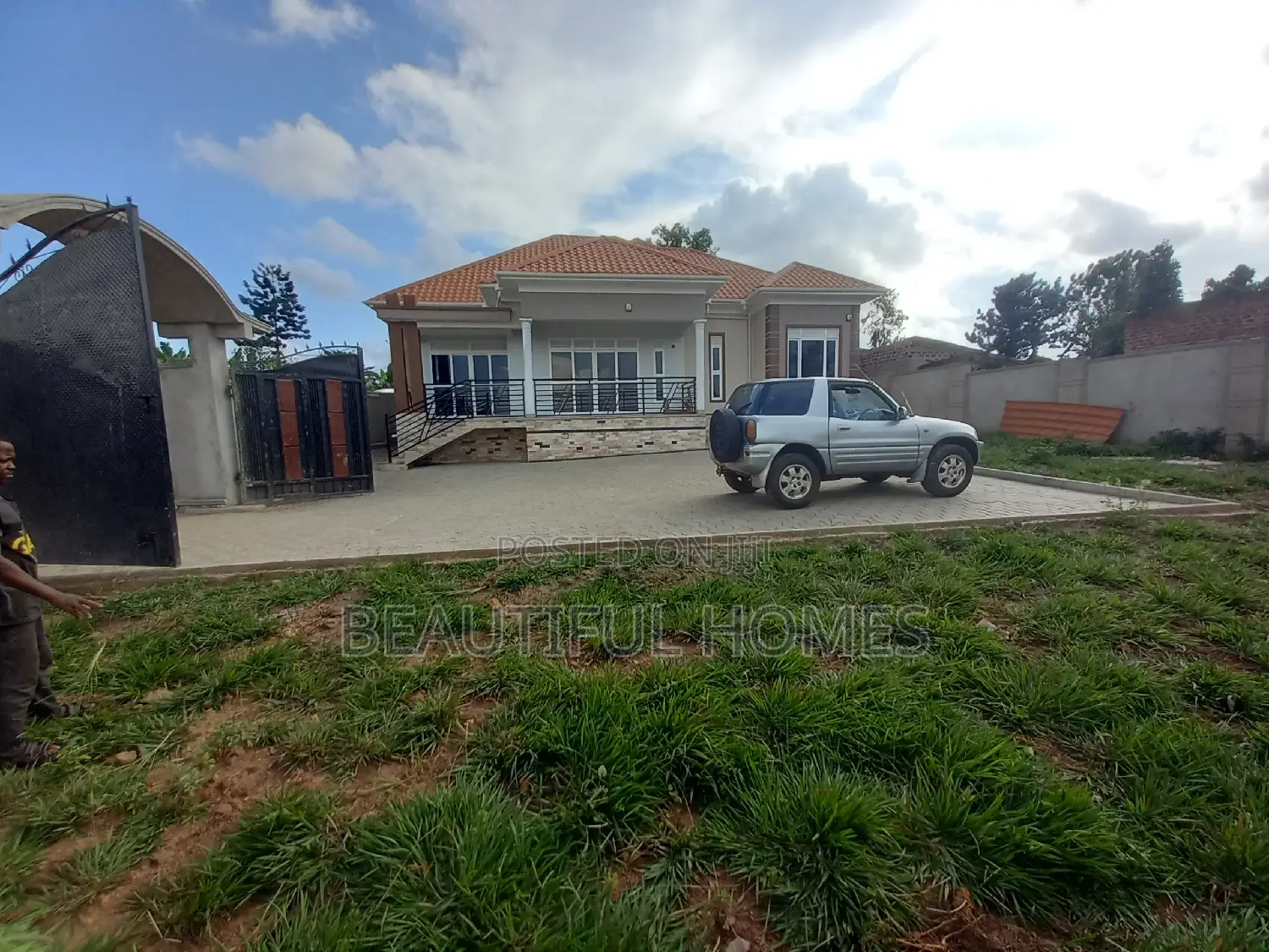Furnished 4bdrm House in Kira for sale in Kira