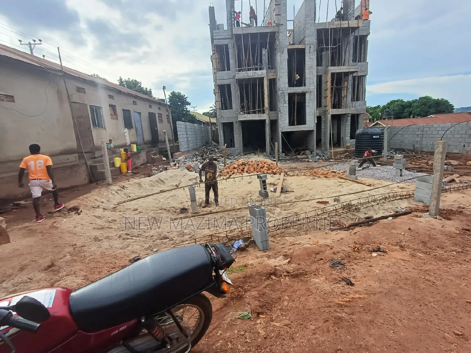 Buziga Pride Plot on Quicksale Near Main Rd Gd 4 Apartment in Division A