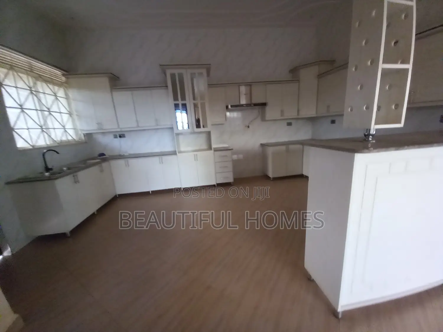Furnished 4bdrm House in Nakwero, Kira for sale in Kira