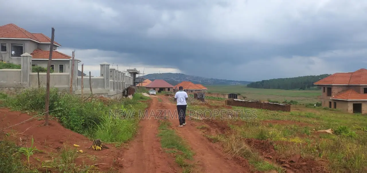 Nsangi Katereke Developed Estate With Verynice Titled Plots in Division A