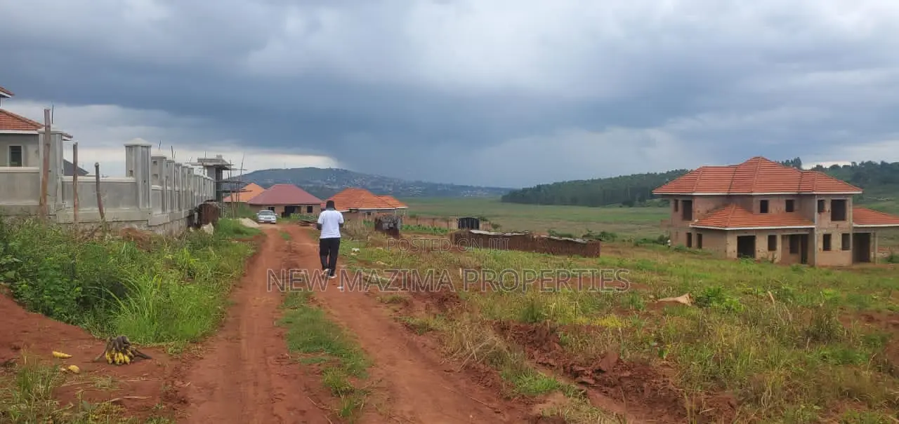 Nsangi Katereke Developed Estate With Verynice Titled Plots in Division A