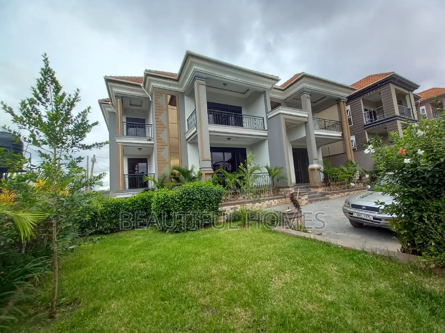 Furnished 6bdrm Mansion in Kisaasi, Nakawa for sale in Nakawa