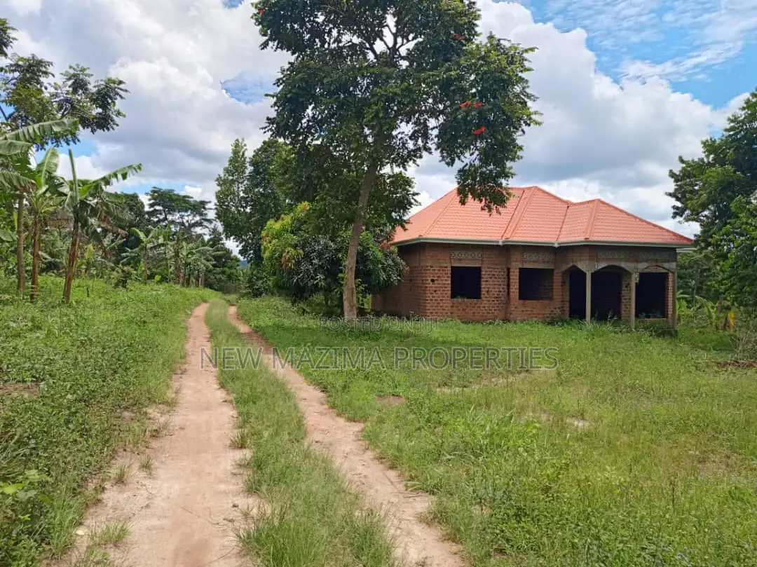 5 Acres on Quick Sale in Kanyanda Along Matuga Semuto Rd in Division A