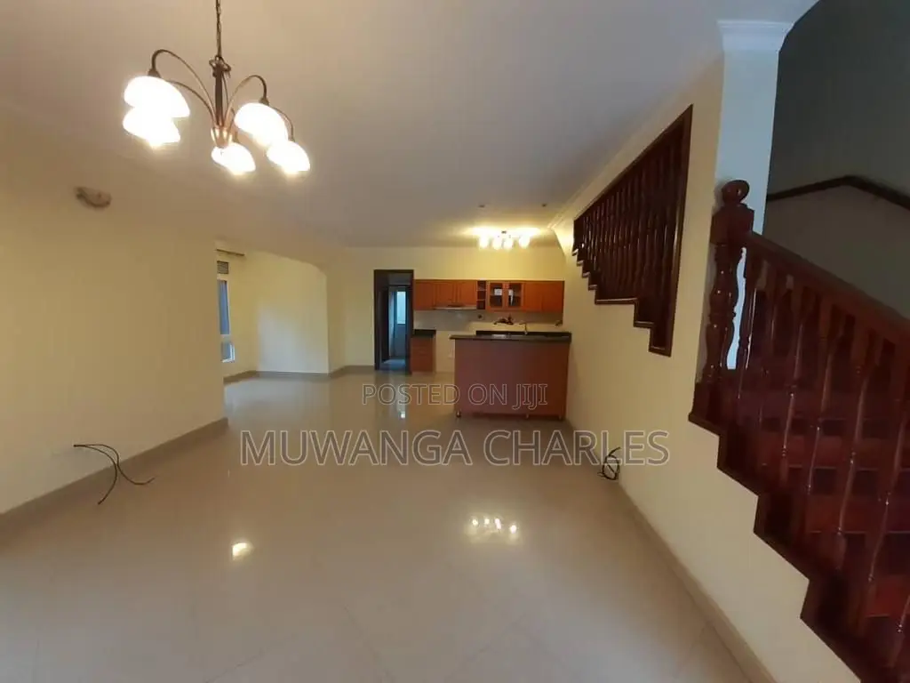4bdrm Duplex in Fs Properties Ltd, Central Division for rent in Central Division